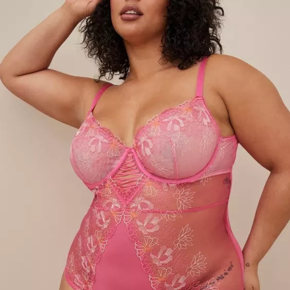 Embroidered Underwire Mesh Pink Bodysuit